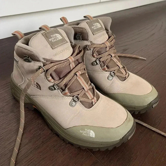 The North Face Shoes - The North  Face Hiking Boots classic khaki color size 7